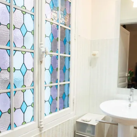 Appartamento Spacious 50 M Cocoon In The Heart Of 17th